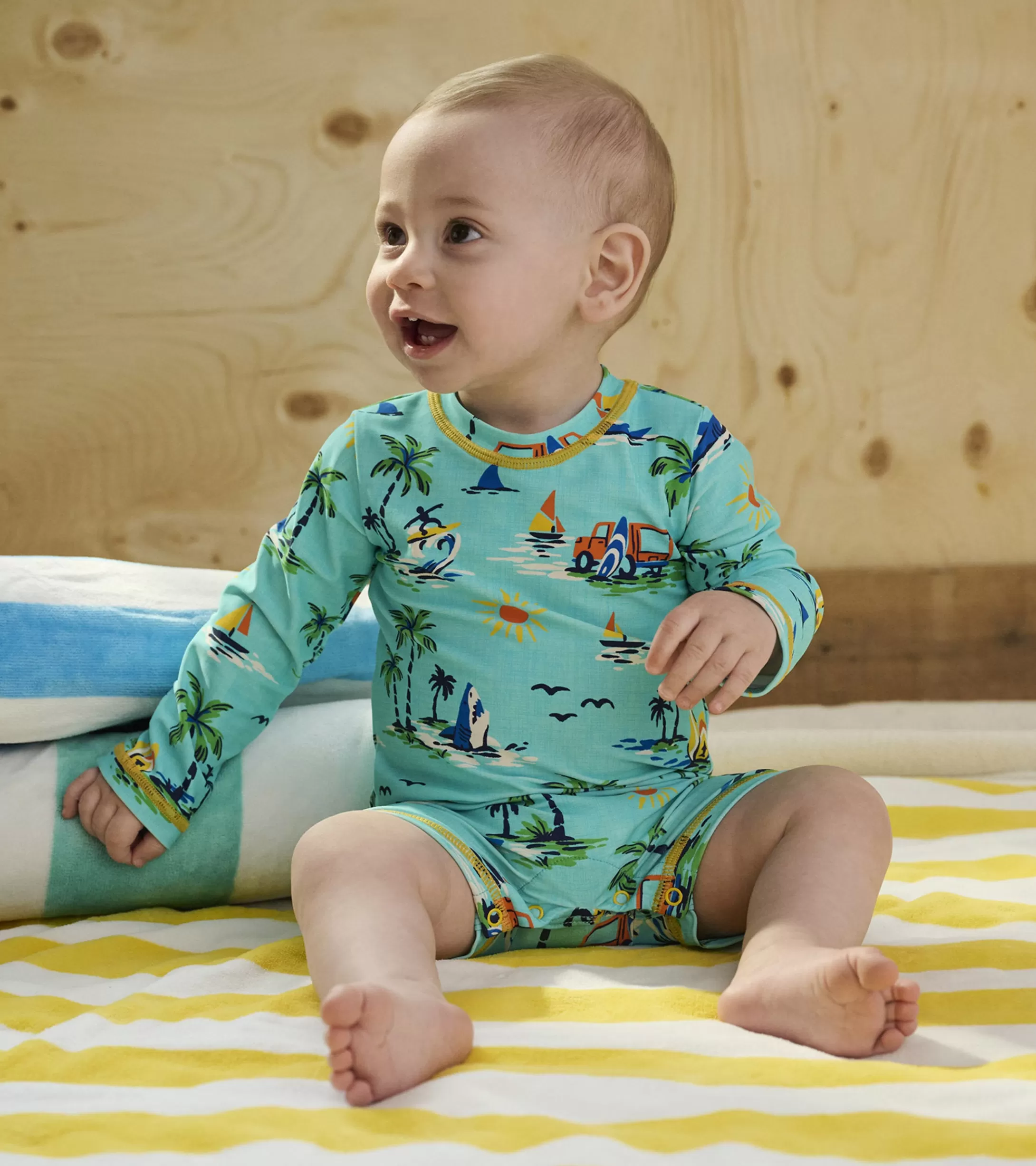 Hatley Baby Boys Vintage Holiday One-Piece Rashguard Best